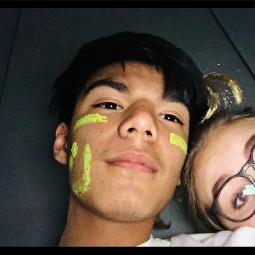 Meet your Posher, Hugo